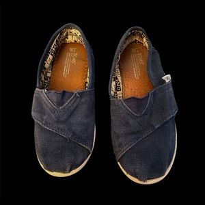 little boys navy blue Toms sz 10